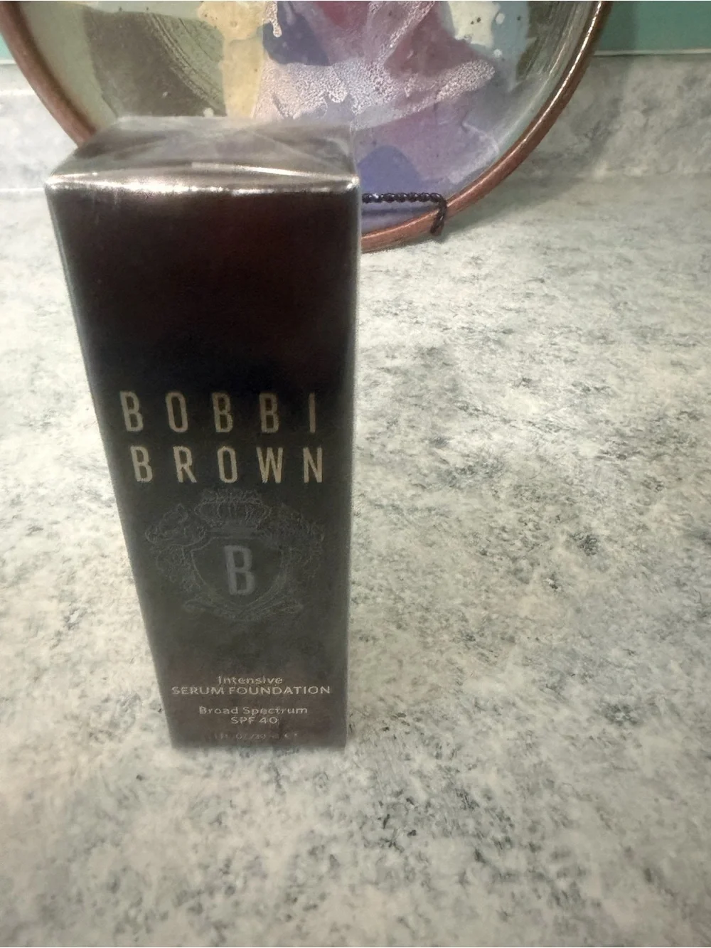 Bobbi Brown Intensive Serum Foundation - Brown and Gold Accents